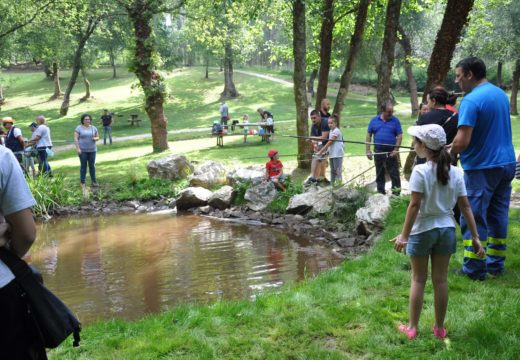 O XVI Campionato Municipal de Pesca Infantil do Concello de Frades reuniu a preto de sesenta veciños e veciñas